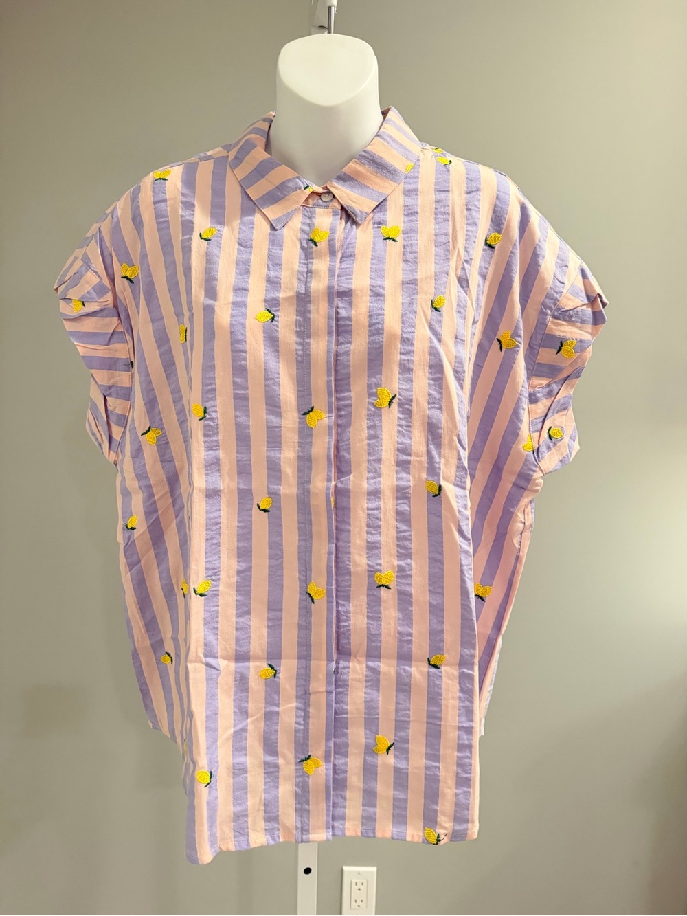 CHASER Darling Feminine Stripe Lemons Button Down Shirt Sz L NWT